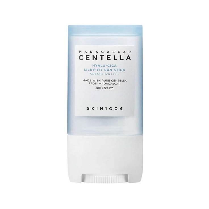 ضدآفتاب استیکی سنتلا SKIN1004 Hyalu-Cica Silky-Fit SPF50+ PA++++