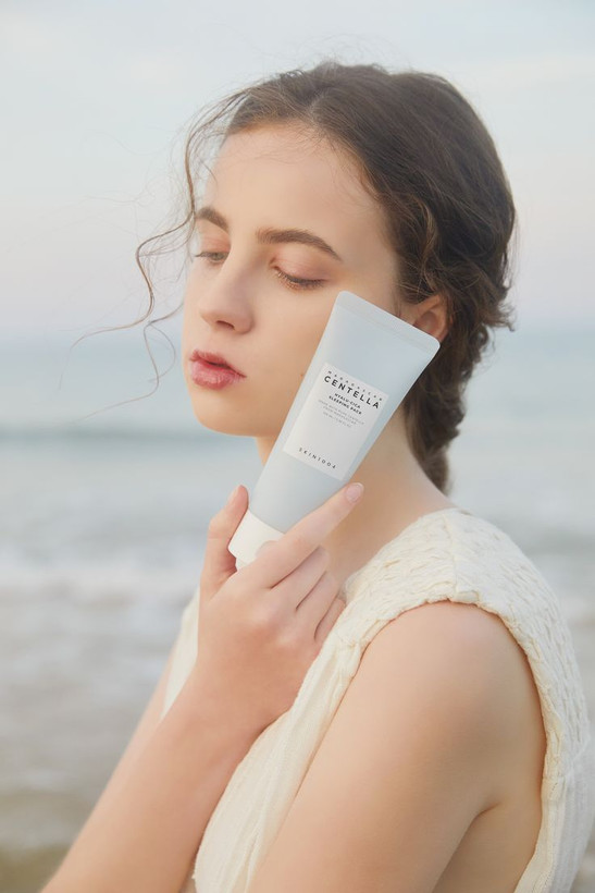 خرید و بررسی فوم ژلی روشن کننده سنتلا SKIN1004 Tone Brightening 125ml | لوکس بیوتی